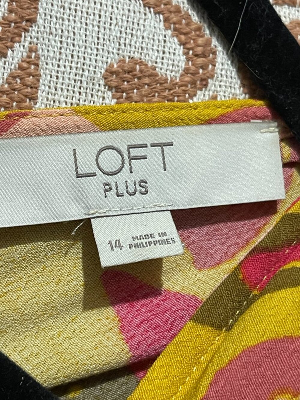 LOFT Plus Colorful Maxi Dress Size 14 - Picture 3 of 3